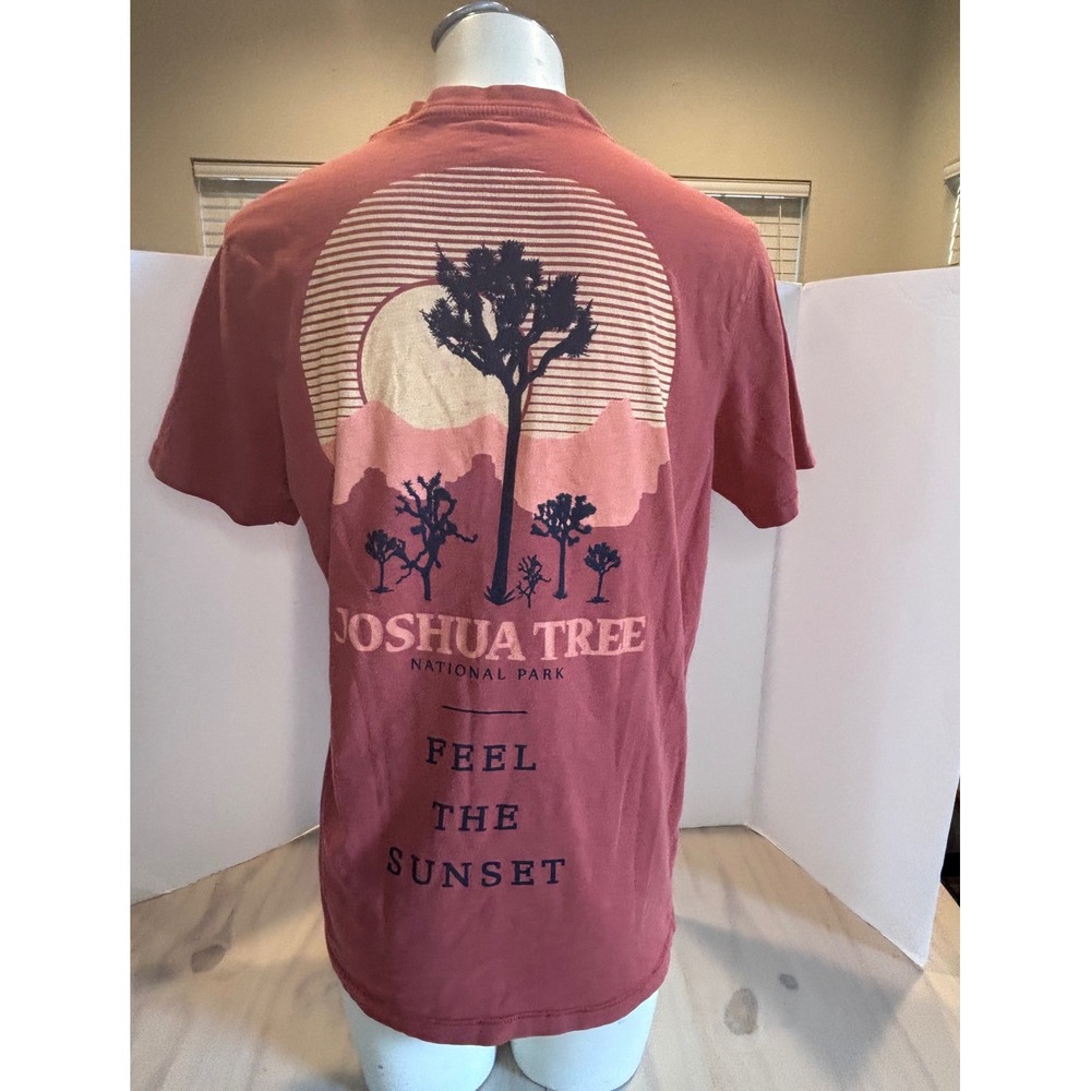 Free Planet Joshua Tree National Park Graphic Tee Rust Orange Small FT9KE84NW6A2 - Picture 2 of 13